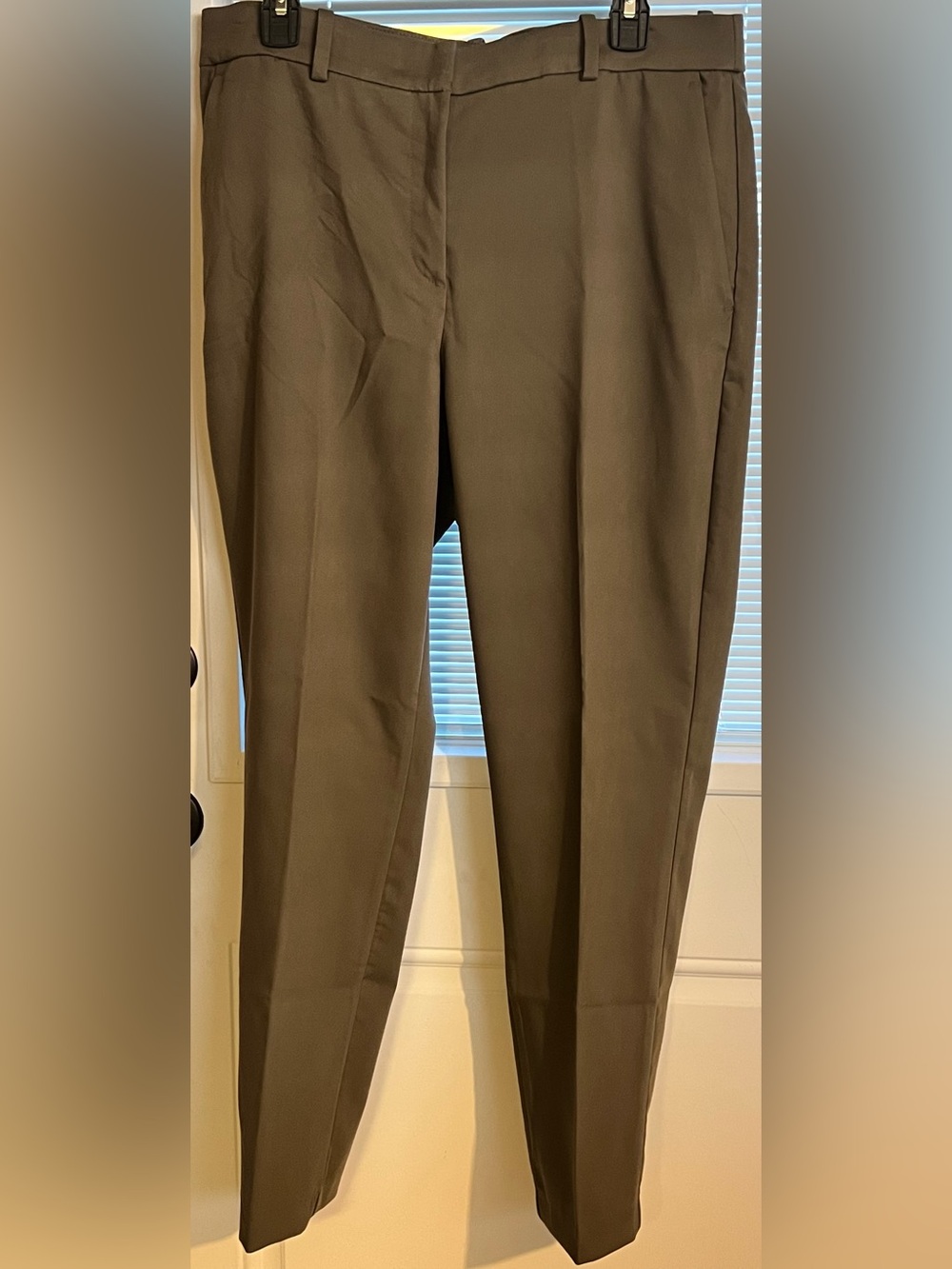 H&M Women's Slim Dress Pants in Olive Green - Size 14